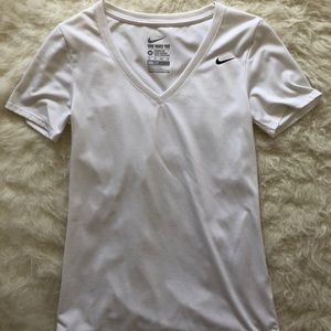 nike dry-fit tshirt